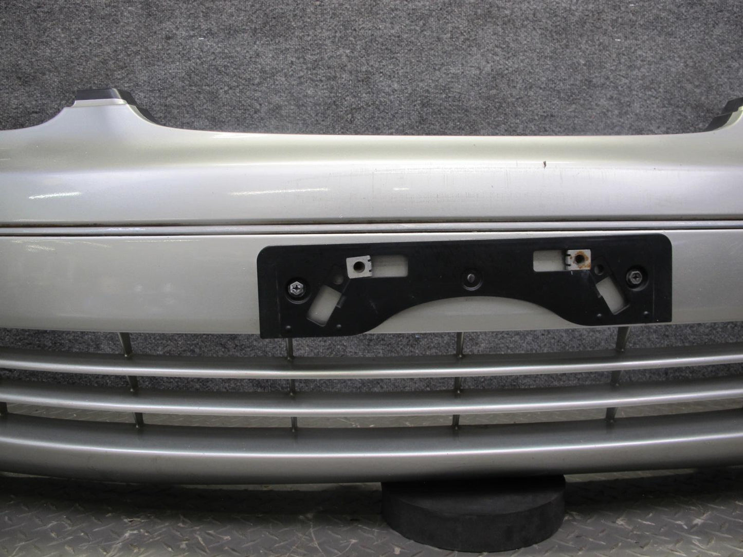 98-05 Lexus JZS160L GS400 GS430 GS300 Front Bumper Cover w Grille Silver OEM