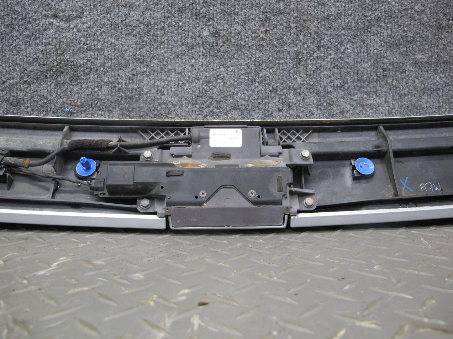 2003-2010 Porsche Cayenne 955 Rear Trunk Lid Hatch Tailgate Trim Molding Panel