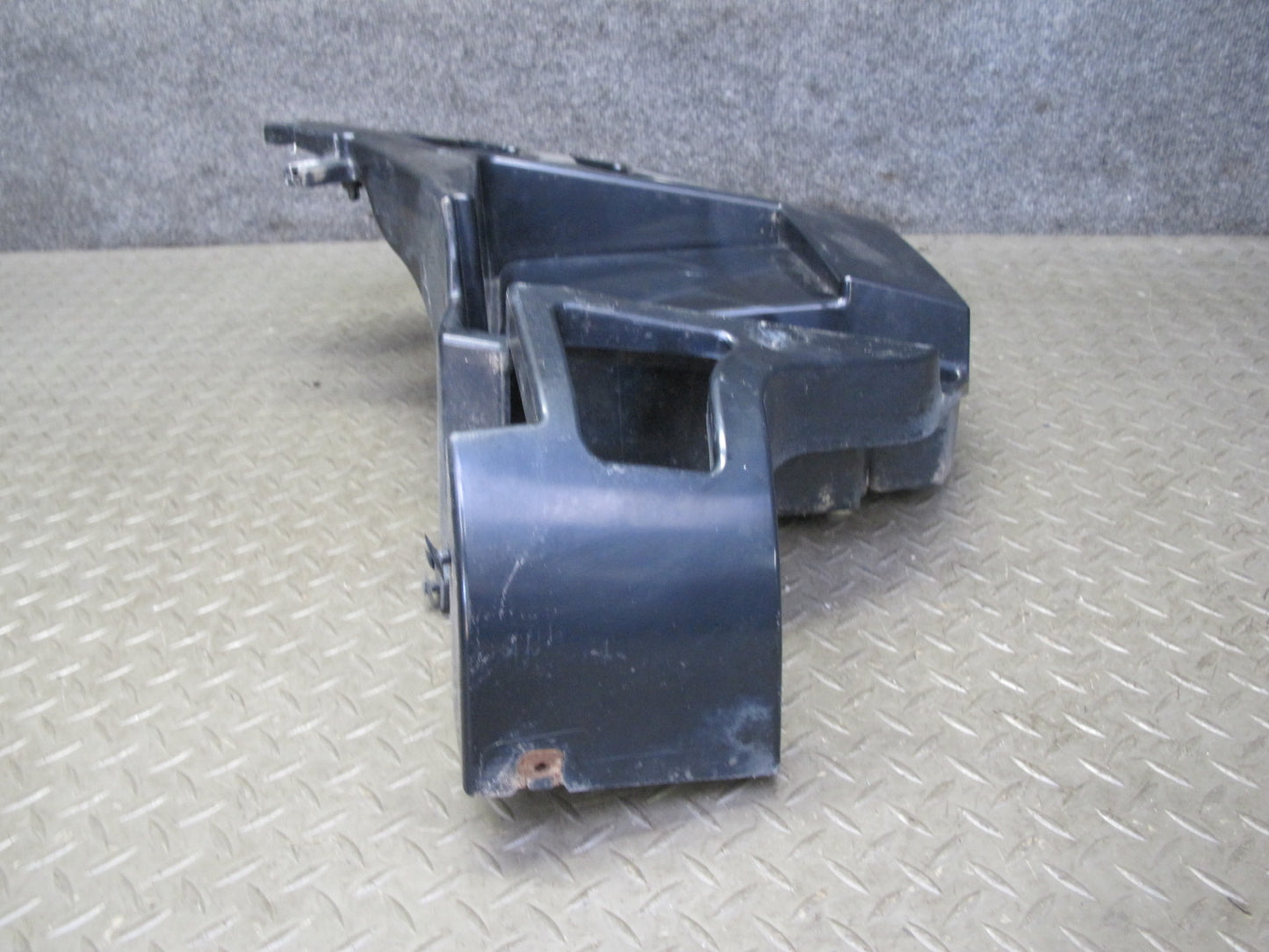2014-2018 BMW F15 X5 Rear Left Bumper Mount Bracket Support 7294721