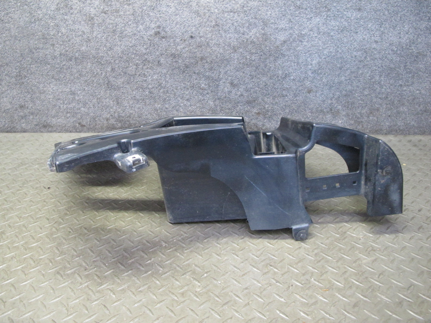 2014-2018 BMW F15 X5 Rear Left Bumper Mount Bracket Support 7294721