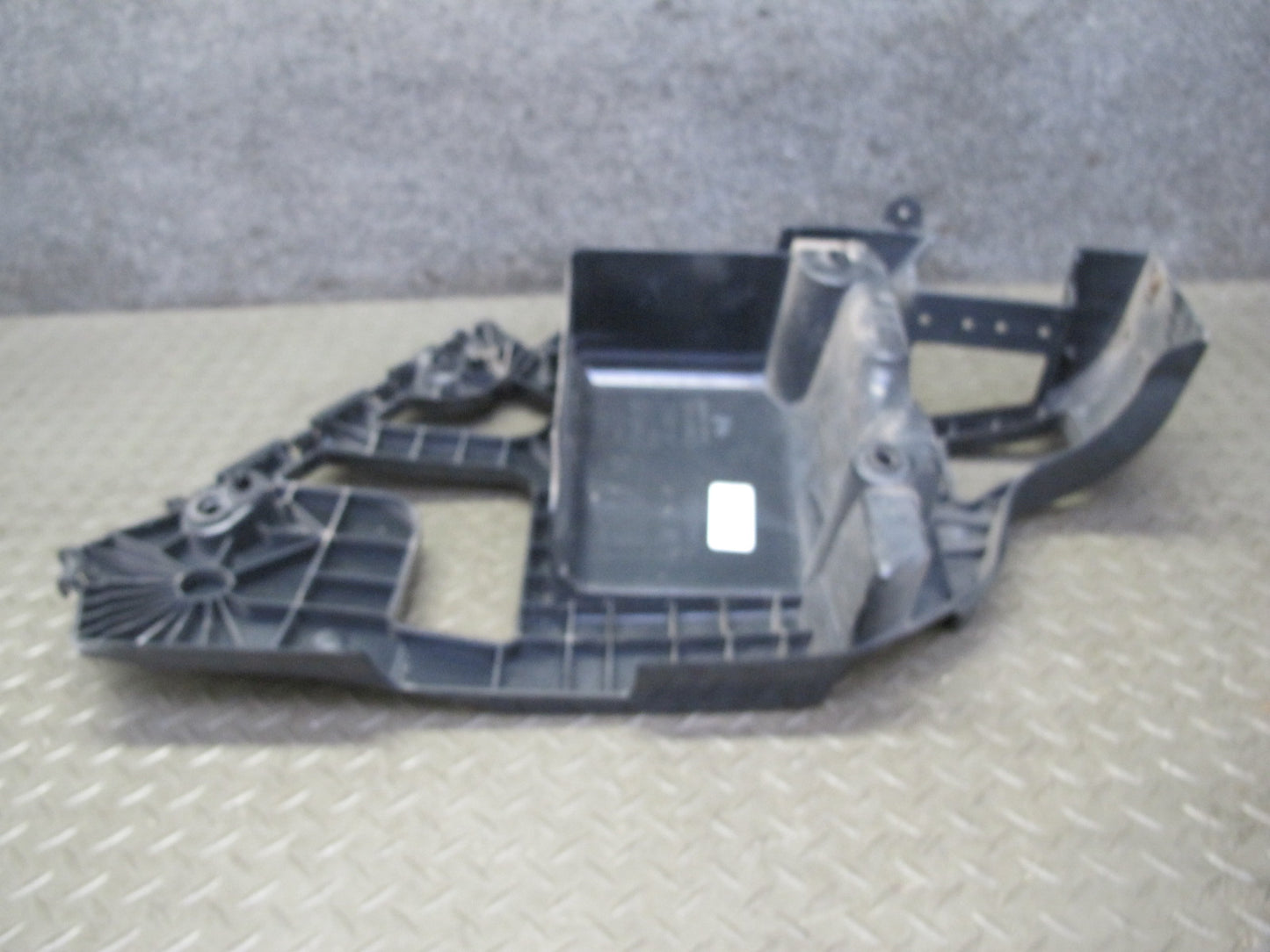 2014-2018 BMW F15 X5 Rear Left Bumper Mount Bracket Support 7294721