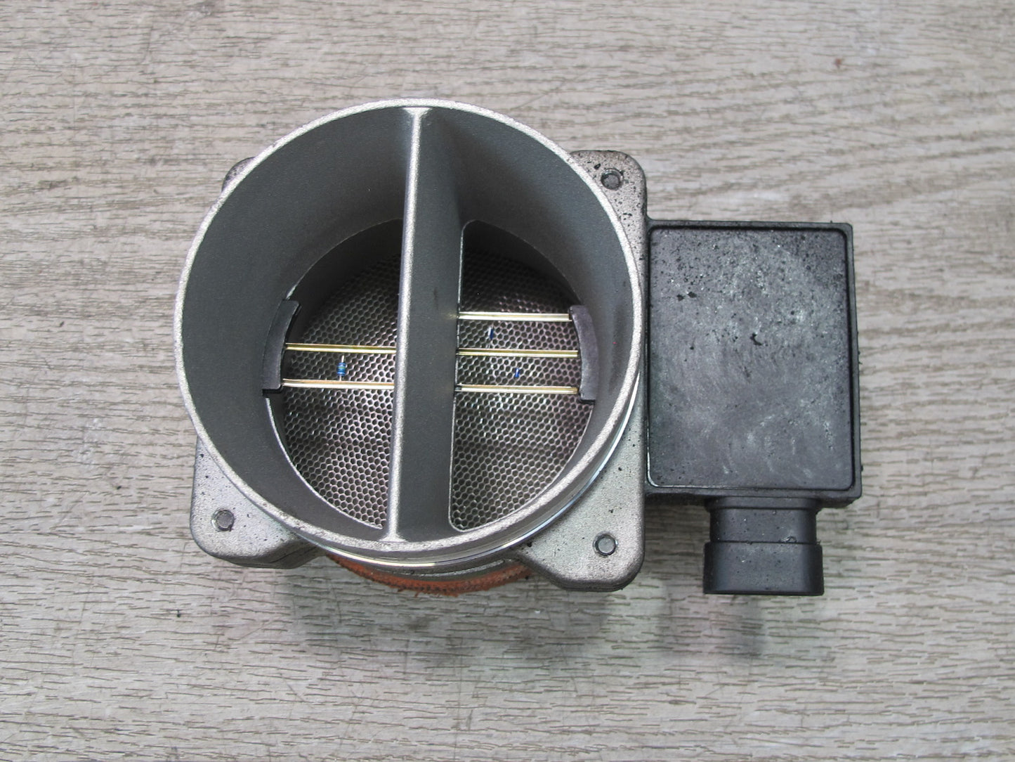 98-02 Pontiac Firebird Camaro 5.7L Mass Air Flow Meter MAF Sensor OEM