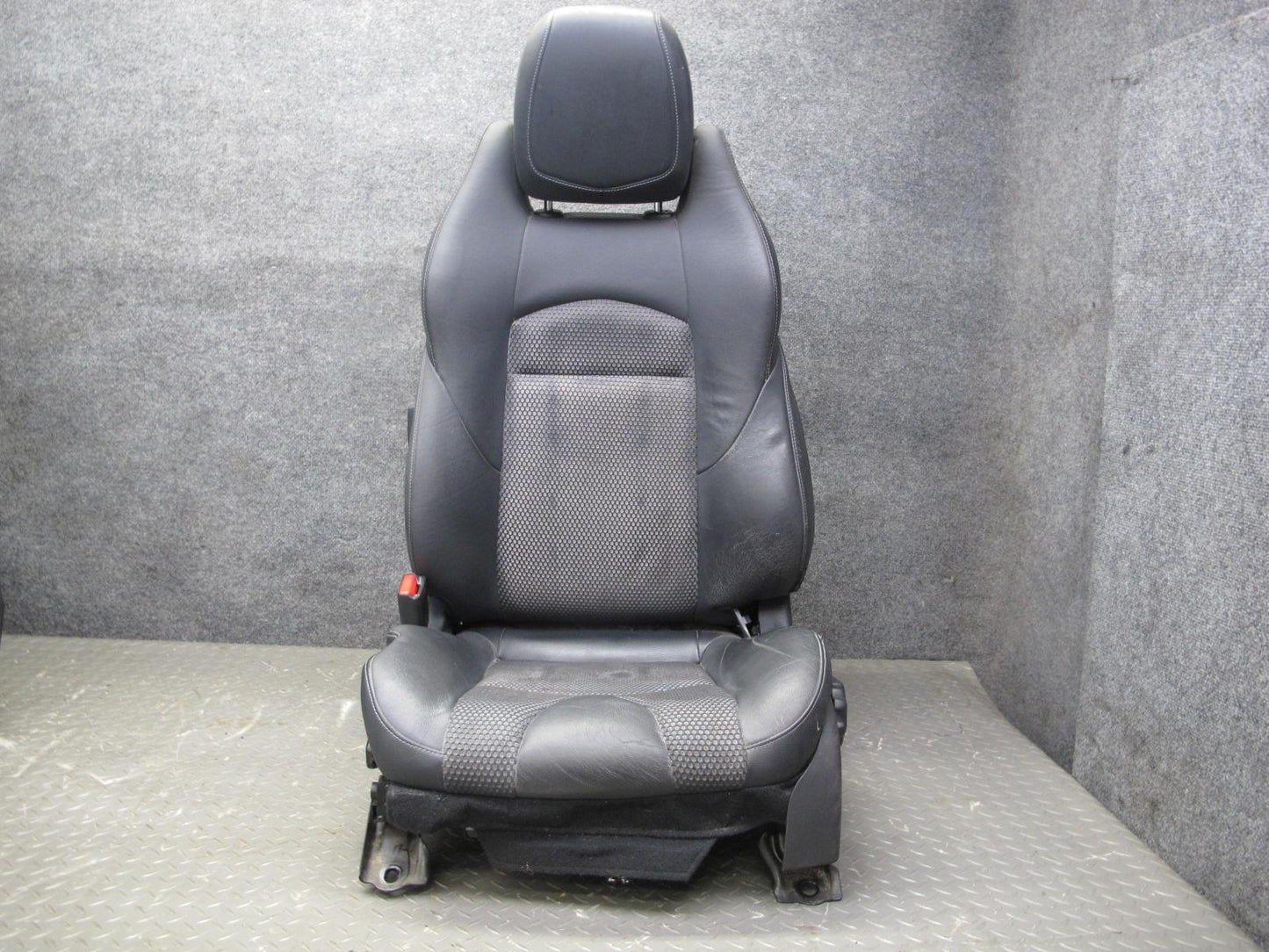 10-19 Nissan Z34 370Z Convertible Set of 2 Left & Right Leather Seat Black OEM