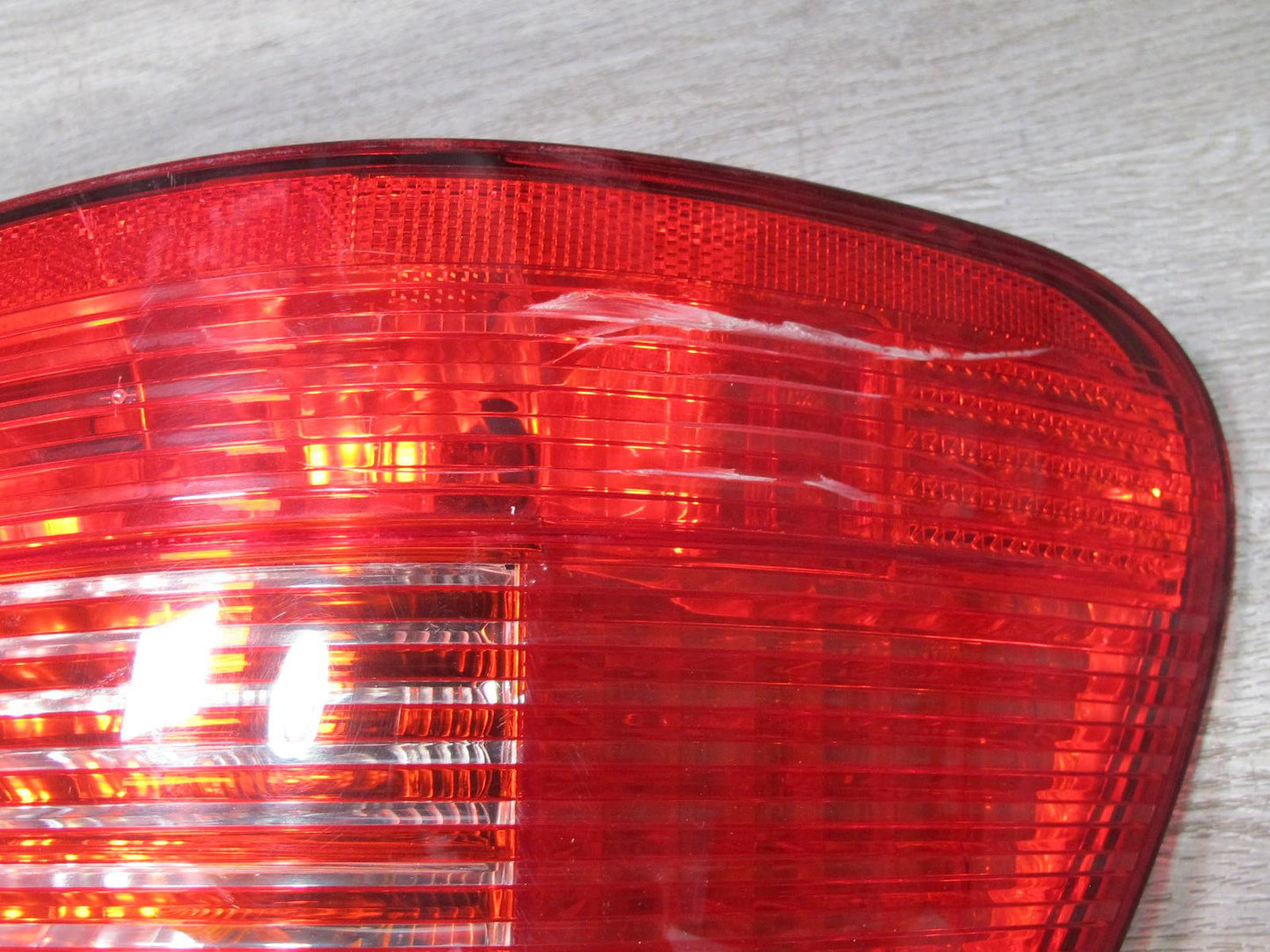 2003-2006 Porsche Cayenne 955 Rear Left Tail Light Lamp