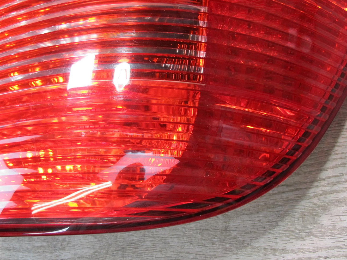 2003-2006 Porsche Cayenne 955 Rear Left Tail Light Lamp