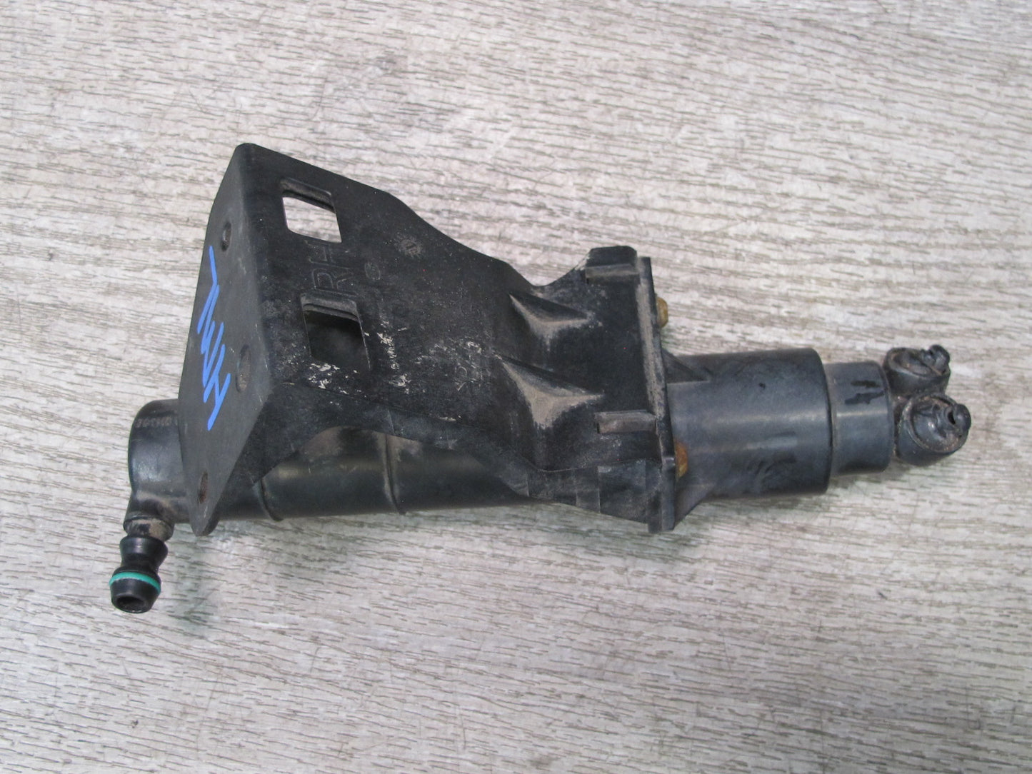 06-11 Mercedes W164 Ml-class Front Left & Right Headlight Washer Nozzle OEM