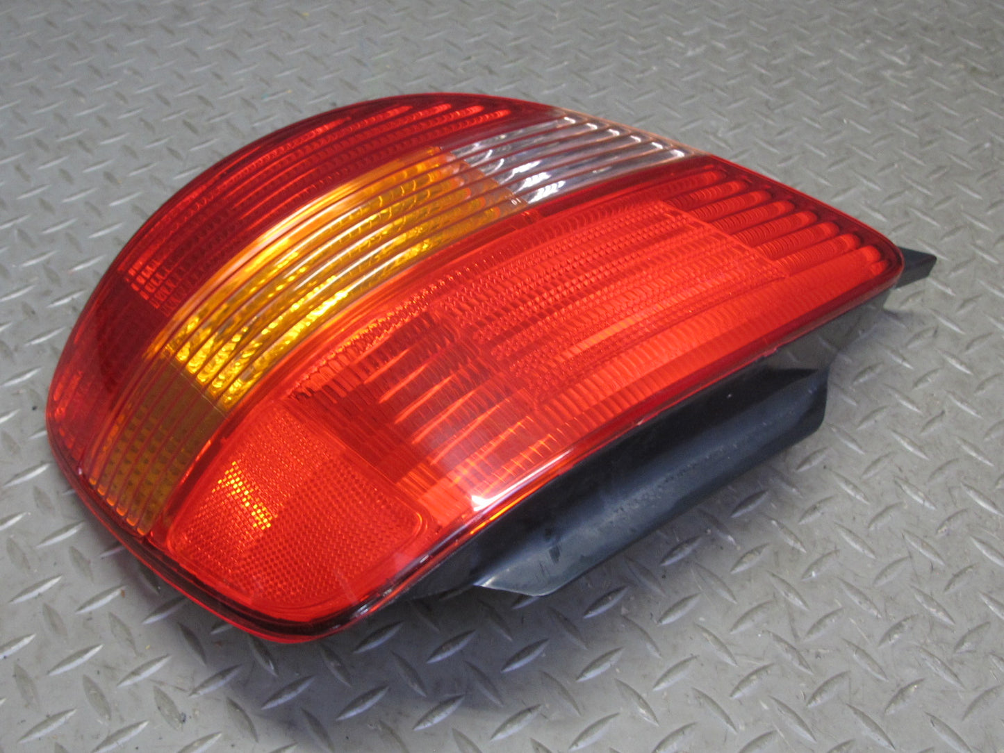 98-00 Lexus JZS160L GS300 GS400 Set of 4 Rear Inner & Outer Tail Light Lamp OEM