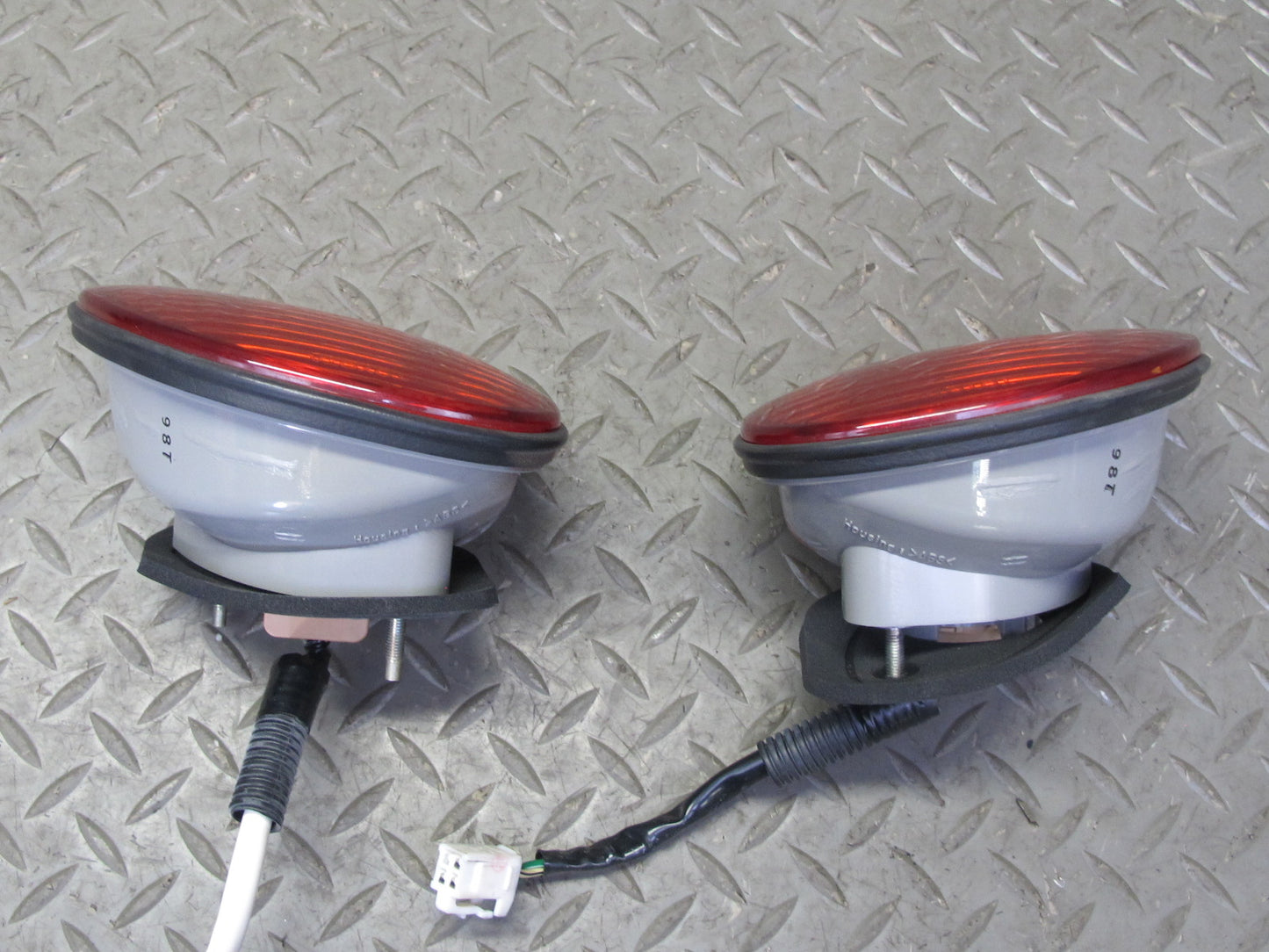 98-00 Lexus JZS160L GS300 GS400 Set of 4 Rear Inner & Outer Tail Light Lamp OEM
