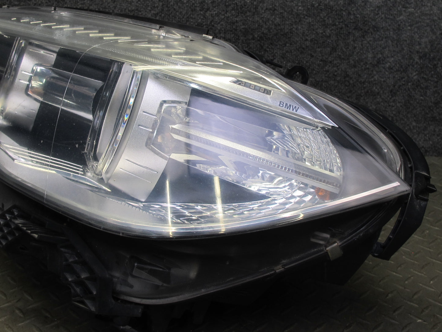 2014-2018 BMW F15 X5 Front Left Xenon Adaptive Headlight Lamp w Ballast 7399119