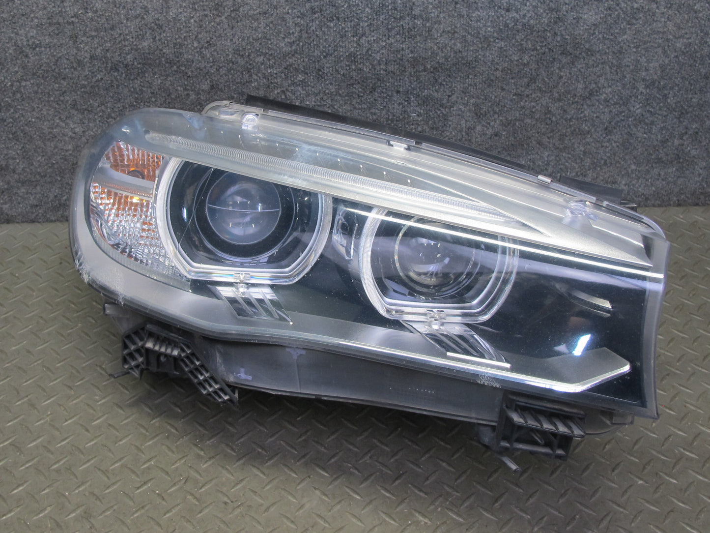 2014-2018 BMW F15 X5 Front Right Xenon Adaptive Headlight Lamp w Ballast 7399120