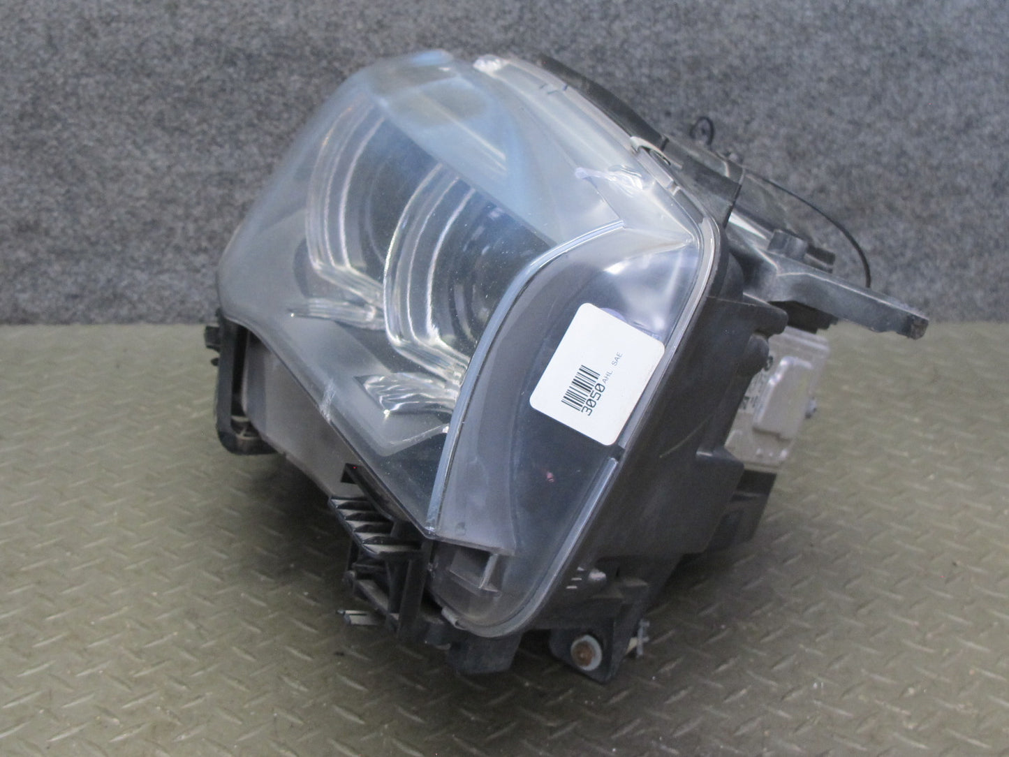 2014-2018 BMW F15 X5 Front Right Xenon Adaptive Headlight Lamp w Ballast 7399120