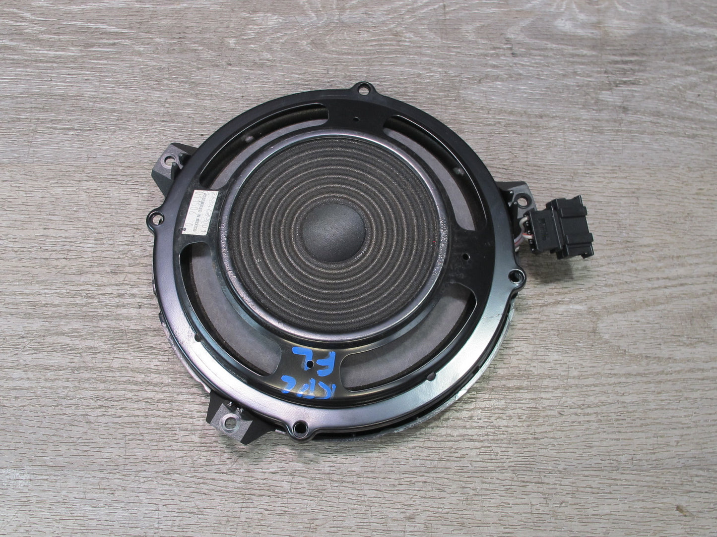 2003-2010 Porsche Cayenne 957 Front Left & Right Bose Subwoofer Speaker Set