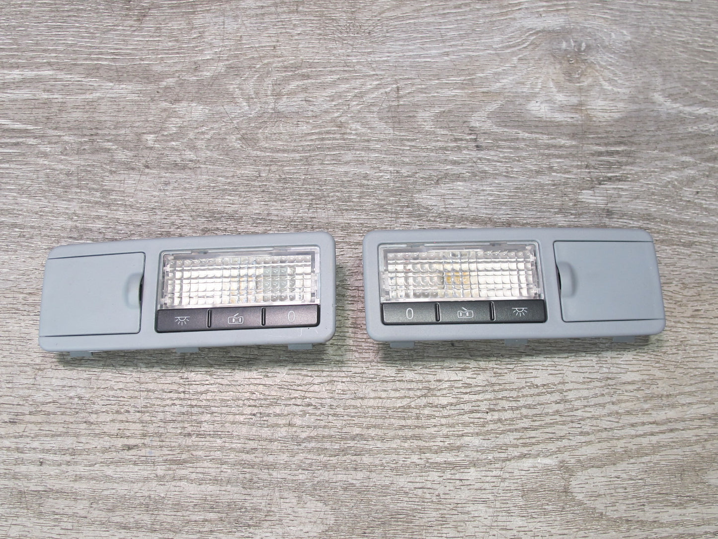 2003-2006 Porsche Cayenne 955 Rear Overhead Interior Reading Light Lamp Set of 2