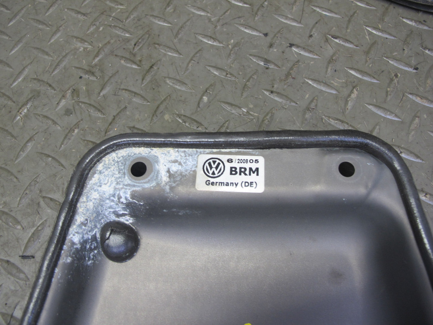 06-09 VW R32 GTI Rabbit MK5 2-DR Left Door Window Regulator OEM