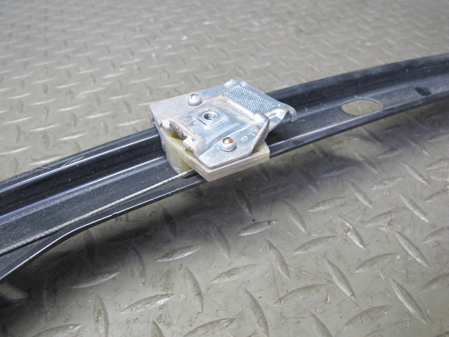 06-09 VW R32 GTI Rabbit MK5 2-DR Left Door Window Regulator OEM
