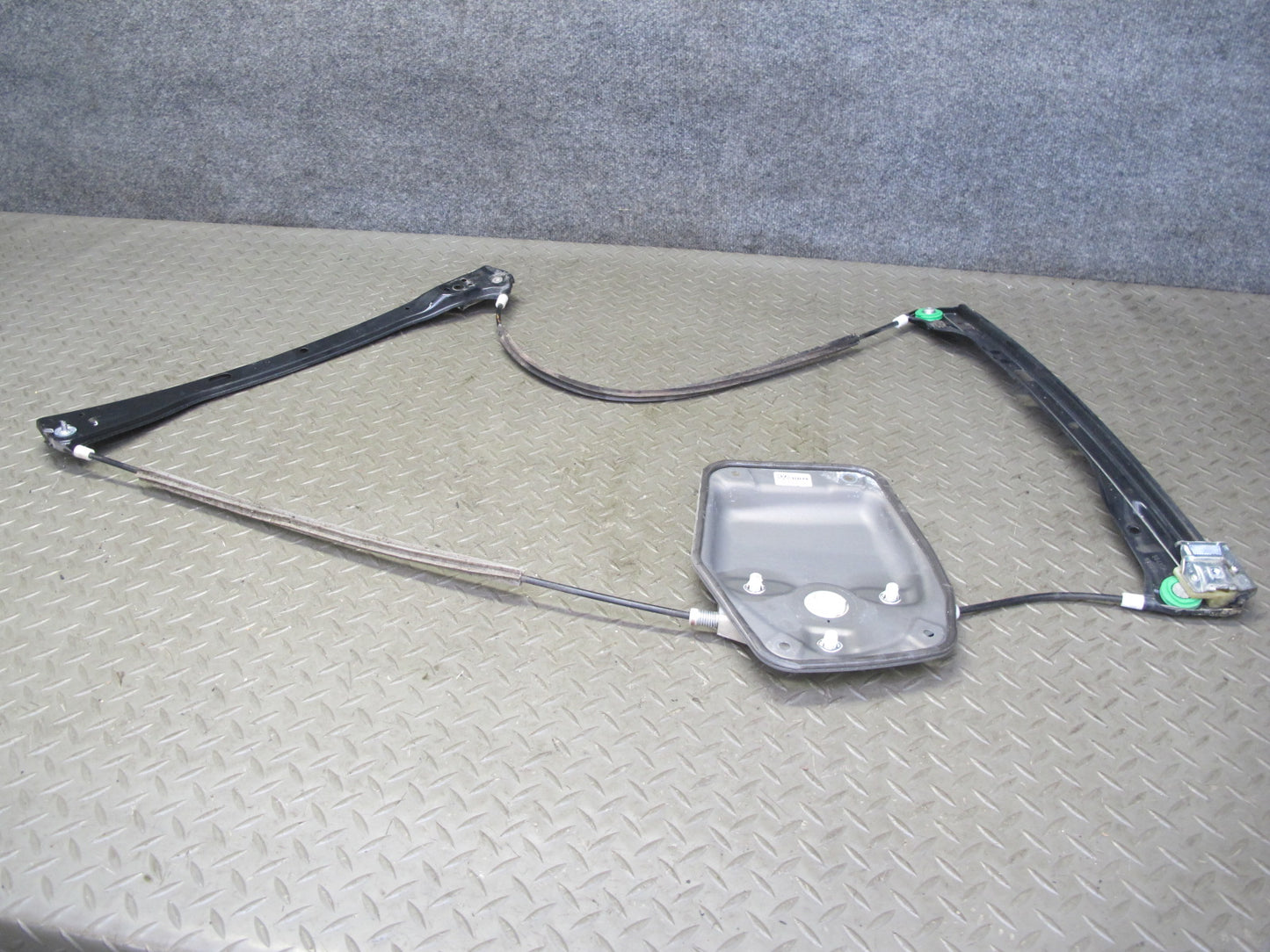 06-09 VW R32 GTI Rabbit MK5 2-DR Right Door Window Regulator OEM