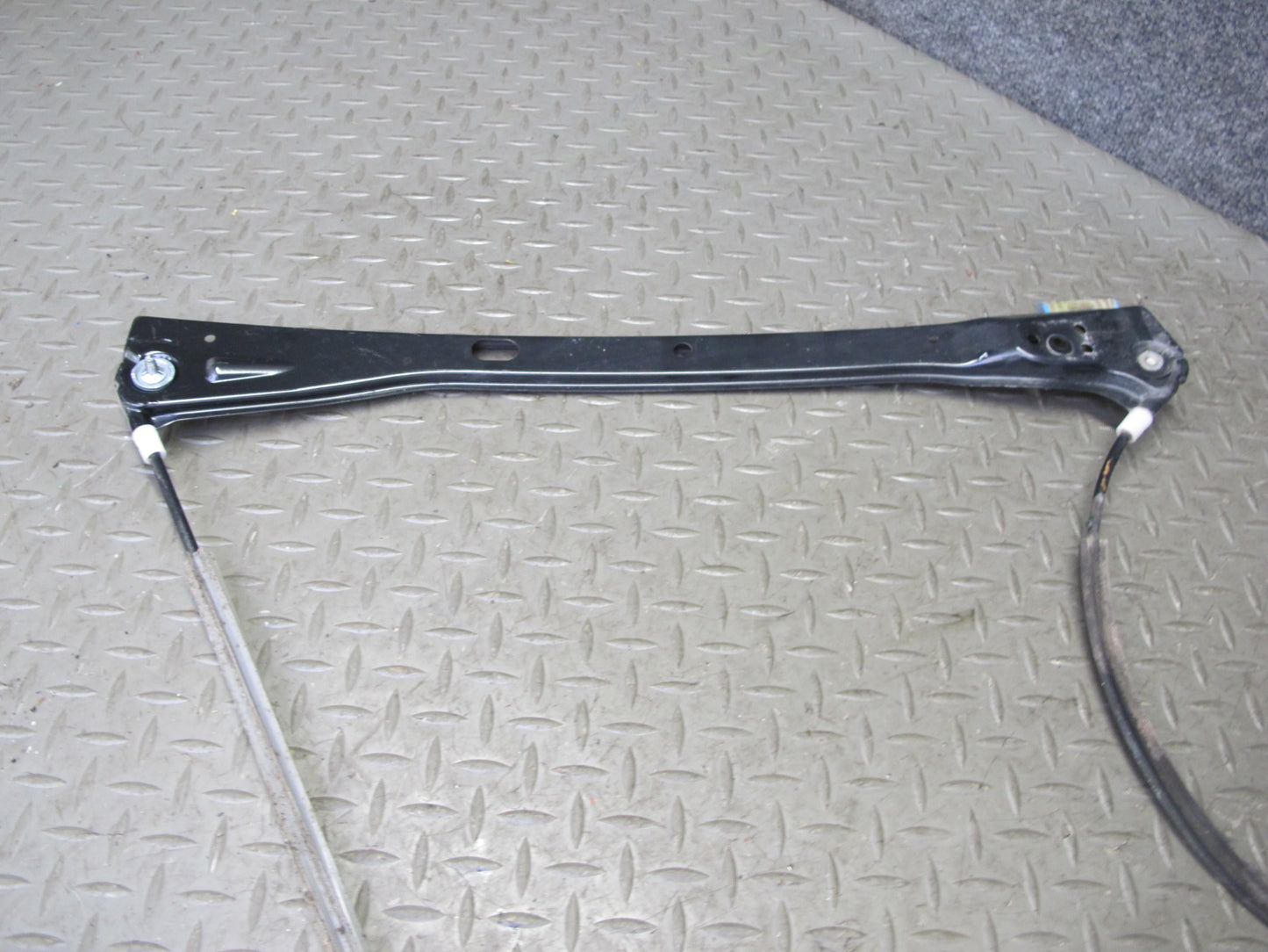 06-09 VW R32 GTI Rabbit MK5 2-DR Right Door Window Regulator OEM