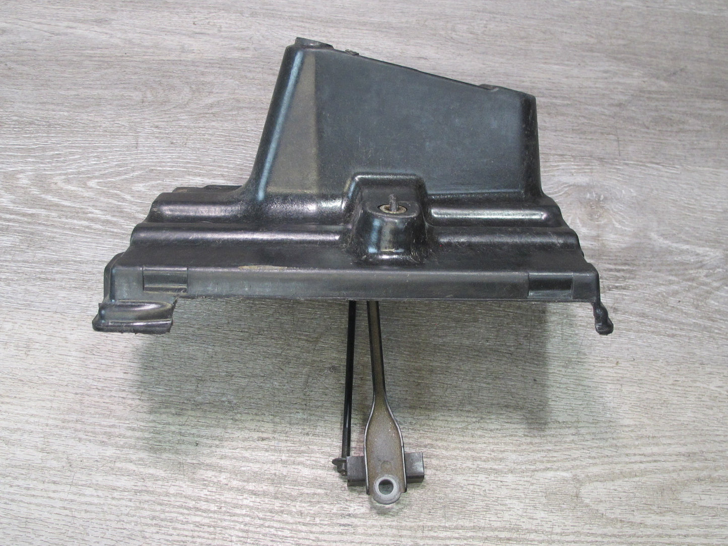 98-05 Lexus JZS160L GS400 GS300 Battery Tray Base Holder Bracket 74431-30150 OEM