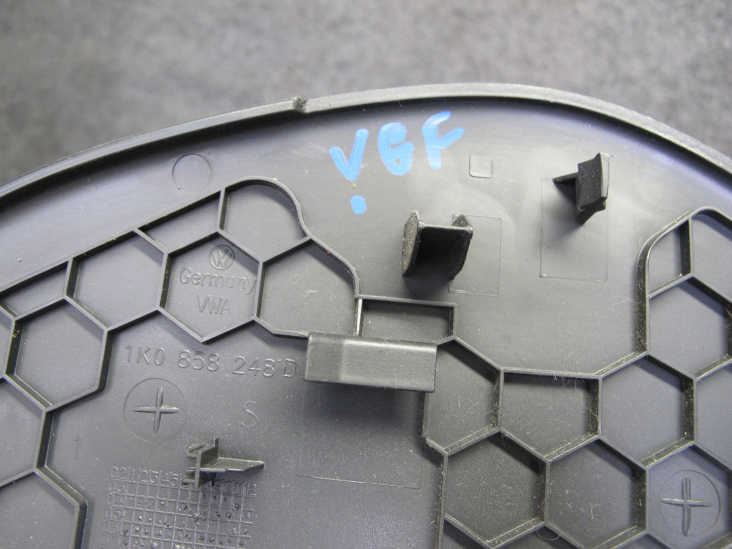 05-10 VW Jetta Rabbit R32 GTI Set of 2 Left & Right Dash END Cap Cover Trim OEM
