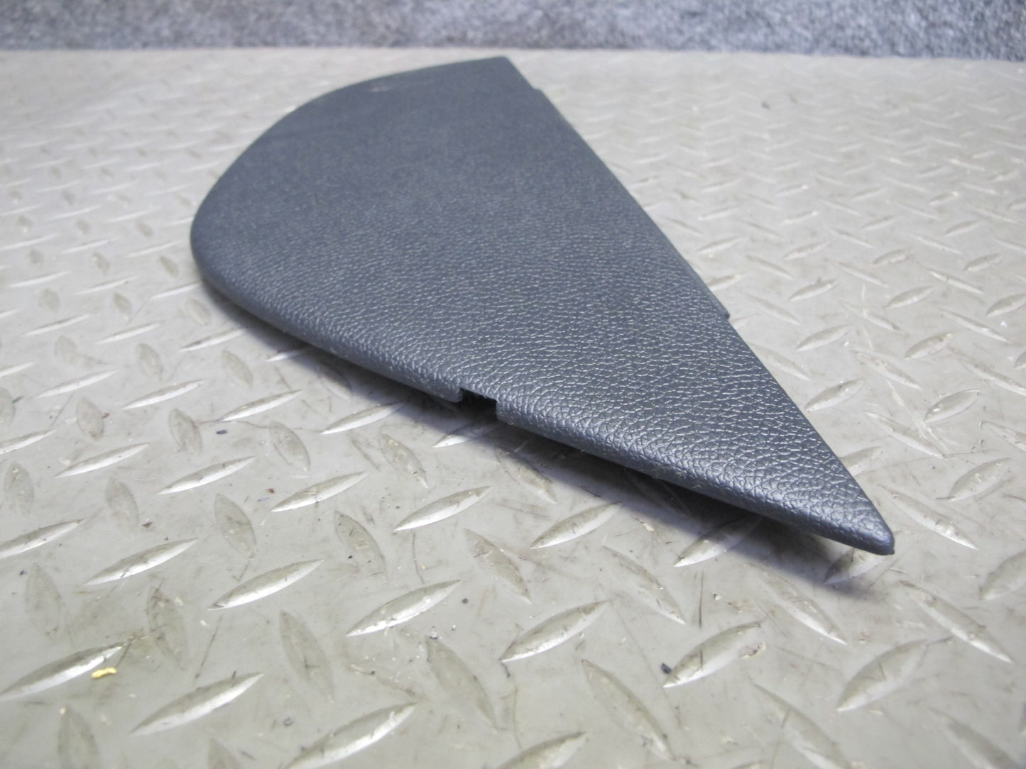 05-10 VW Jetta Rabbit R32 GTI Set of 2 Left & Right Dash END Cap Cover Trim OEM