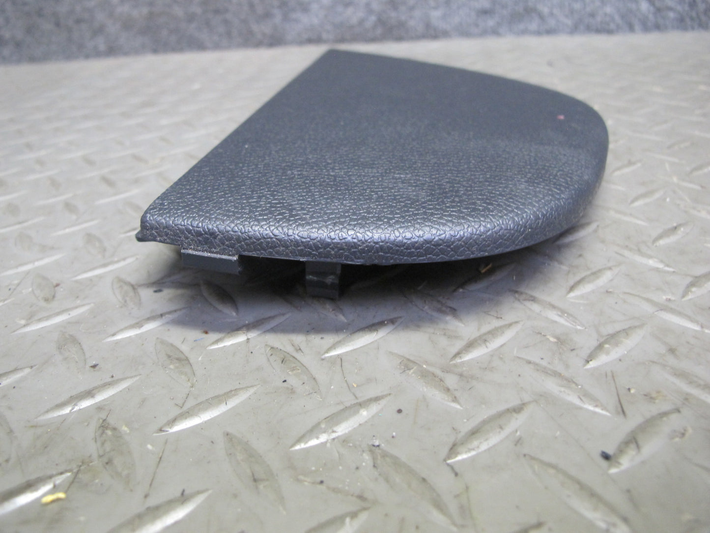 05-10 VW Jetta Rabbit R32 GTI Set of 2 Left & Right Dash END Cap Cover Trim OEM