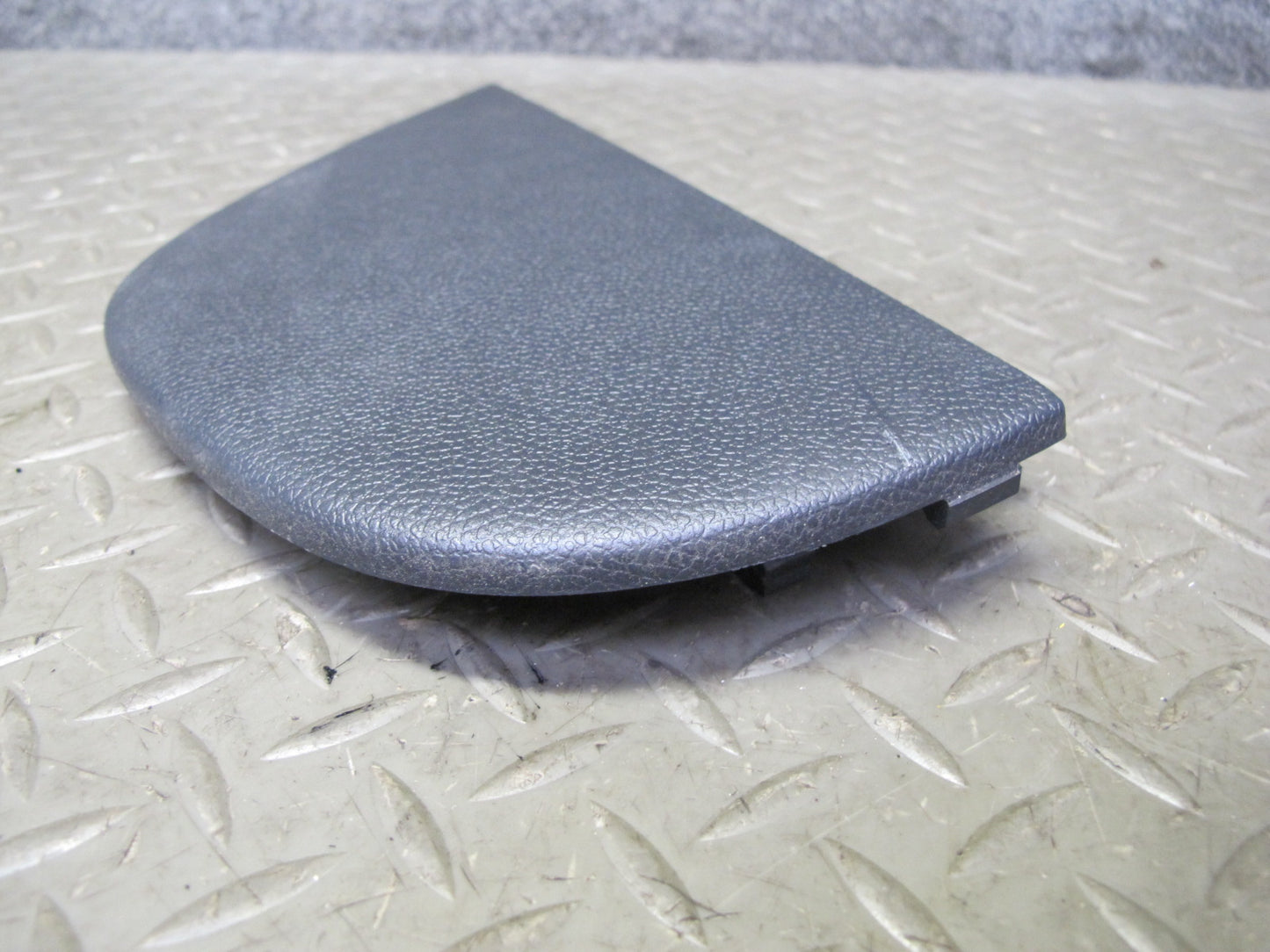 05-10 VW Jetta Rabbit R32 GTI Set of 2 Left & Right Dash END Cap Cover Trim OEM