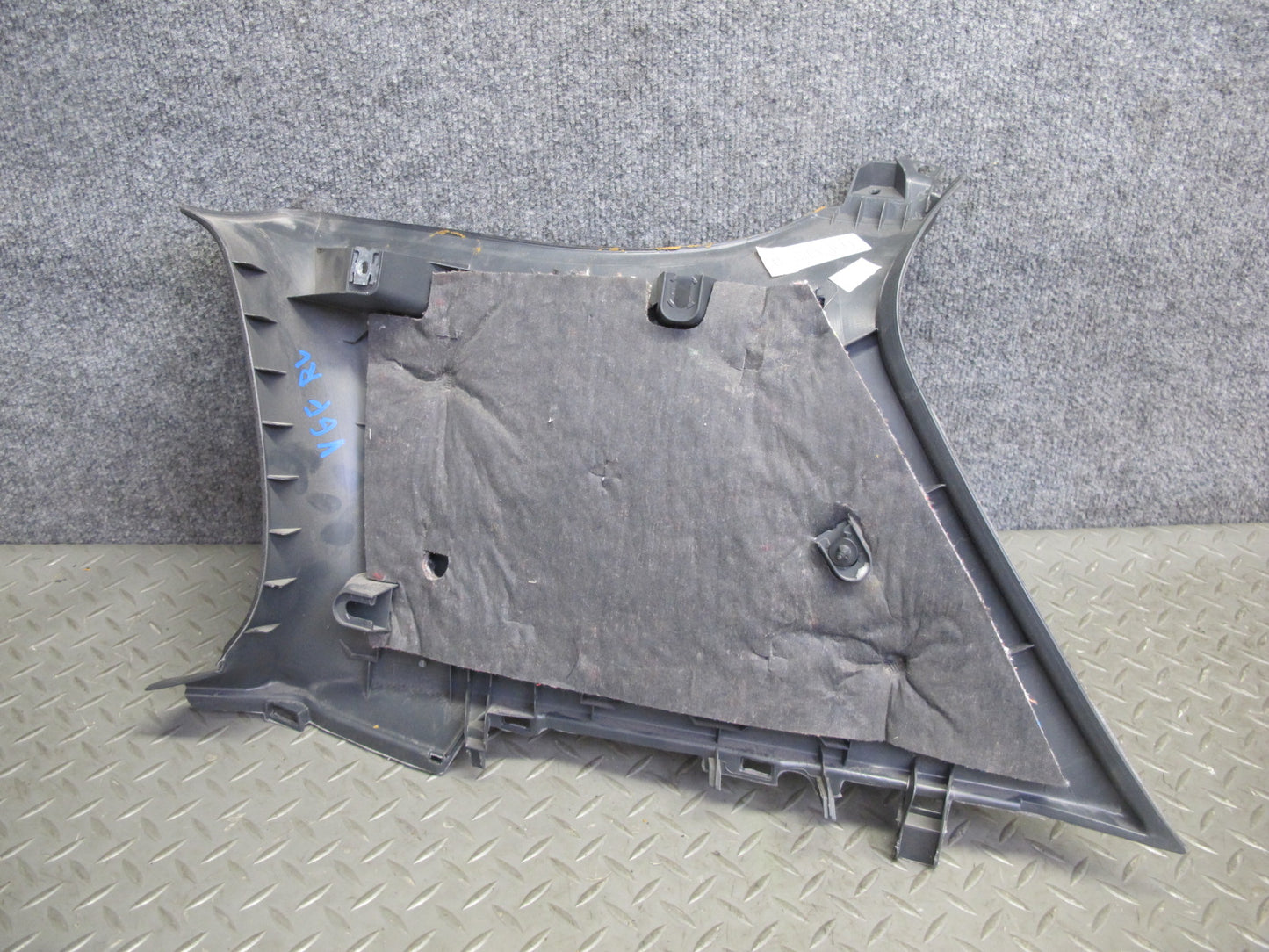 06-09 VW MK5 R32 GTI Rabbit 2-DR Rear Left & Right Quarter C Pillar Trim Set OEM