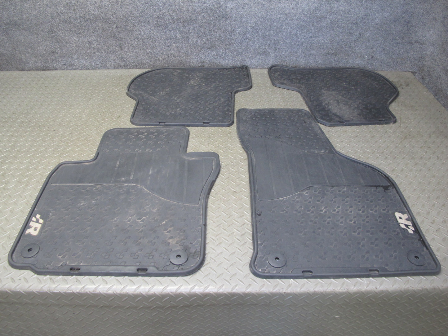 2008 Volkswagen VW Golf R32 MK5 VR6 Set of 4 Rubber Floor MAT 1K1061554 OEM