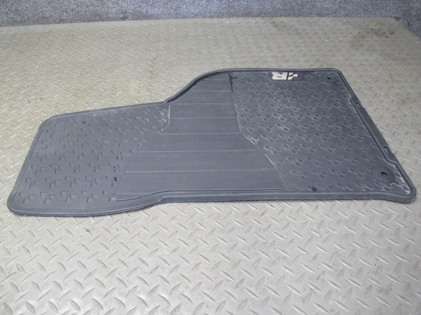 2008 Volkswagen VW Golf R32 MK5 VR6 Set of 4 Rubber Floor MAT 1K1061554 OEM