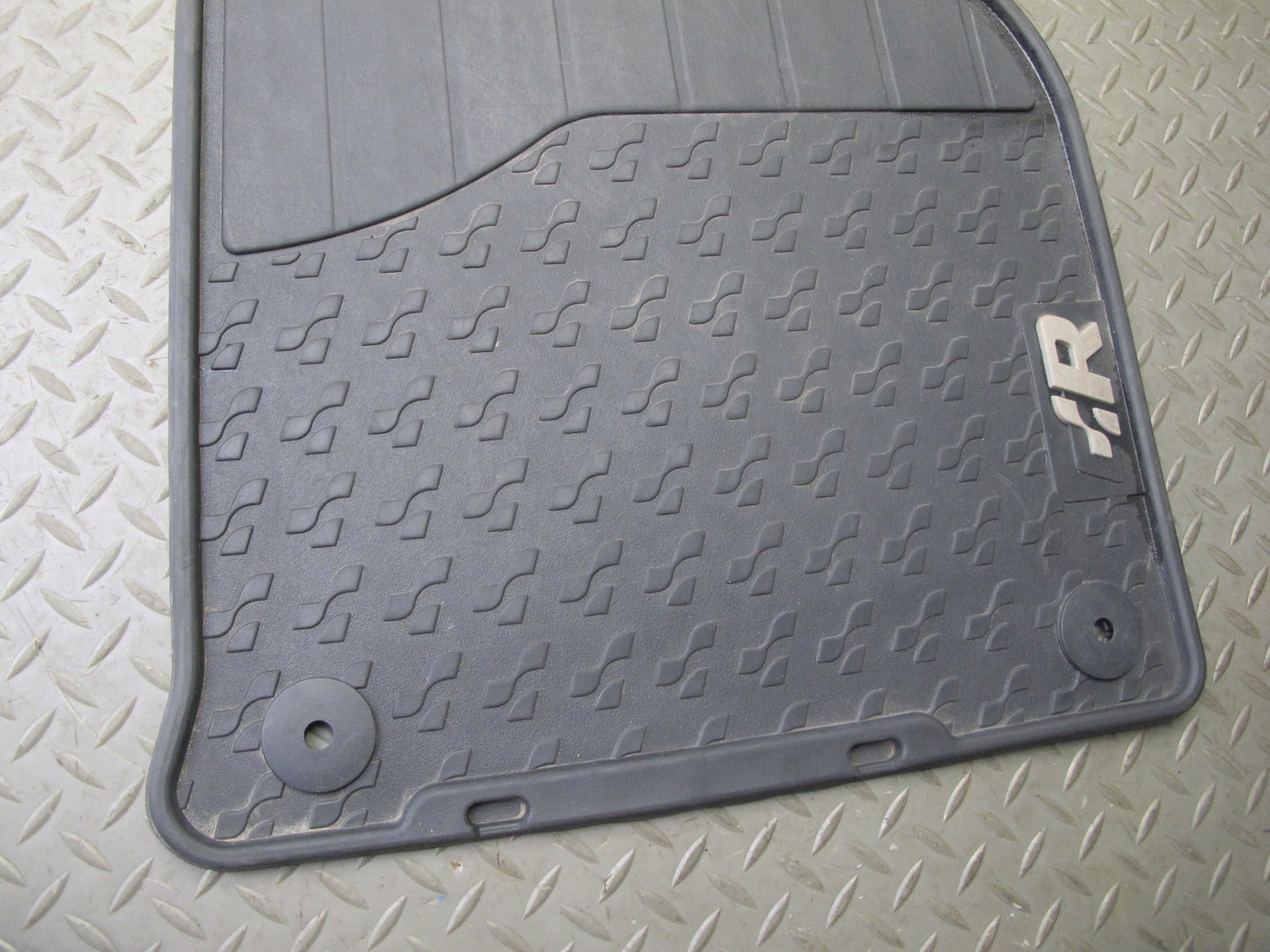 2008 Volkswagen VW Golf R32 MK5 VR6 Set of 4 Rubber Floor MAT 1K1061554 OEM