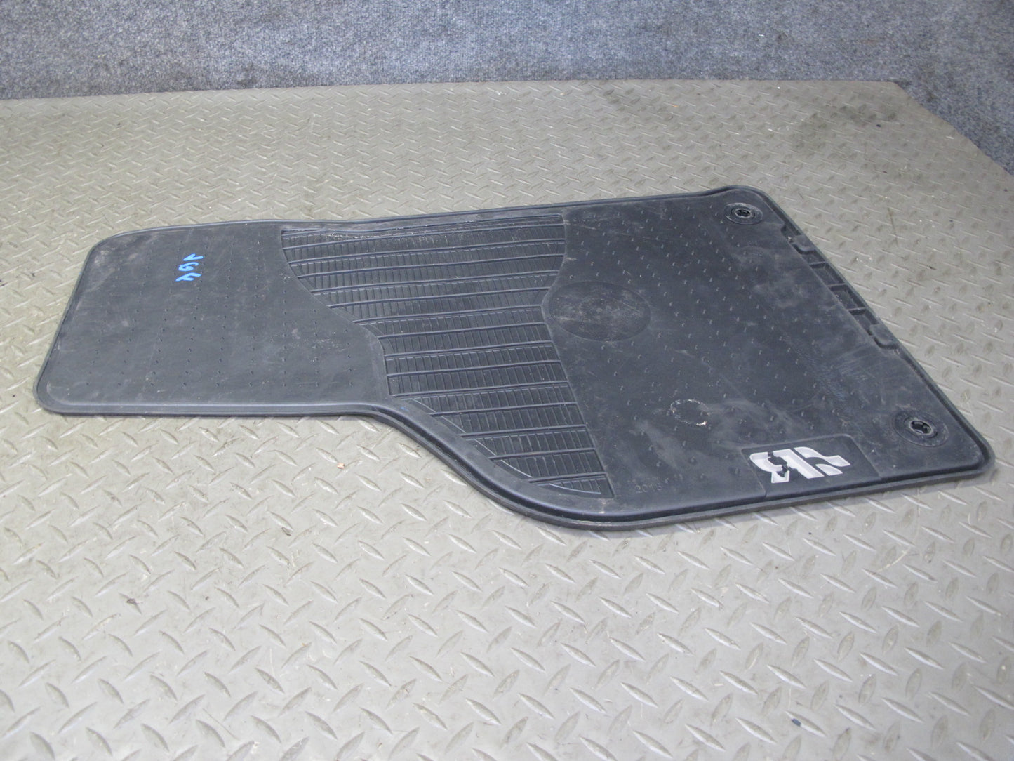 2008 Volkswagen VW Golf R32 MK5 VR6 Set of 4 Rubber Floor MAT 1K1061554 OEM