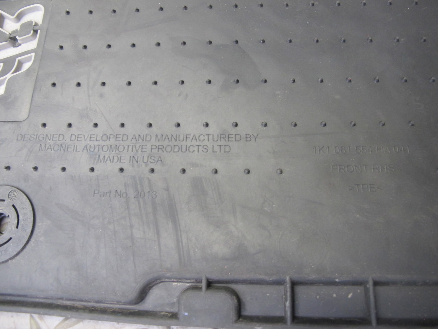 2008 Volkswagen VW Golf R32 MK5 VR6 Set of 4 Rubber Floor MAT 1K1061554 OEM
