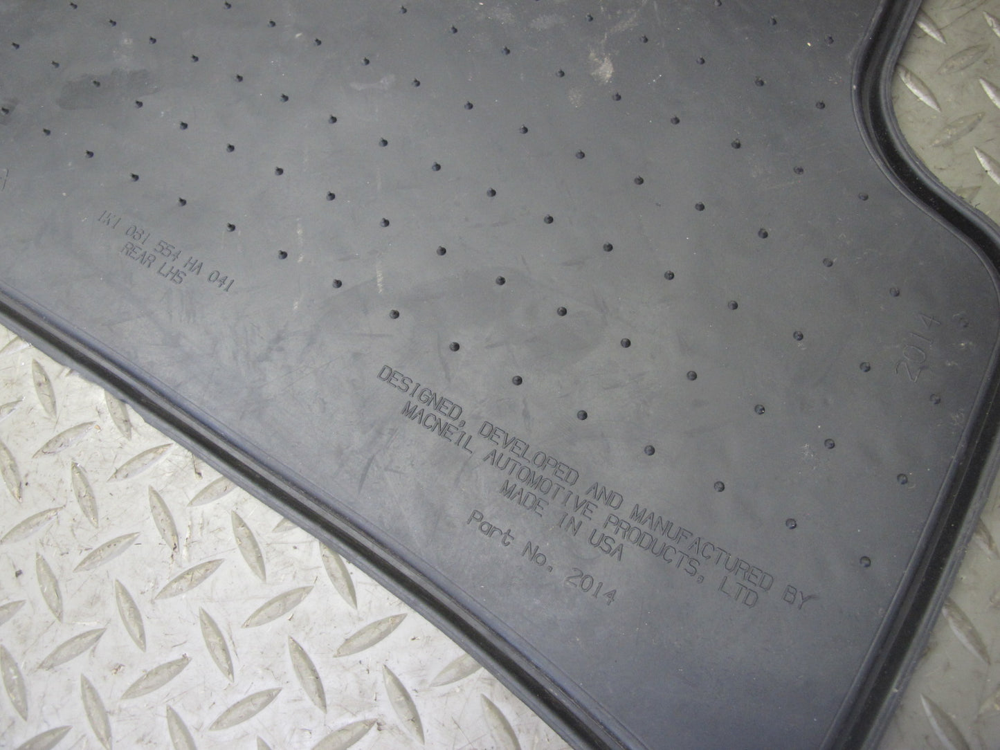 2008 Volkswagen VW Golf R32 MK5 VR6 Set of 4 Rubber Floor MAT 1K1061554 OEM