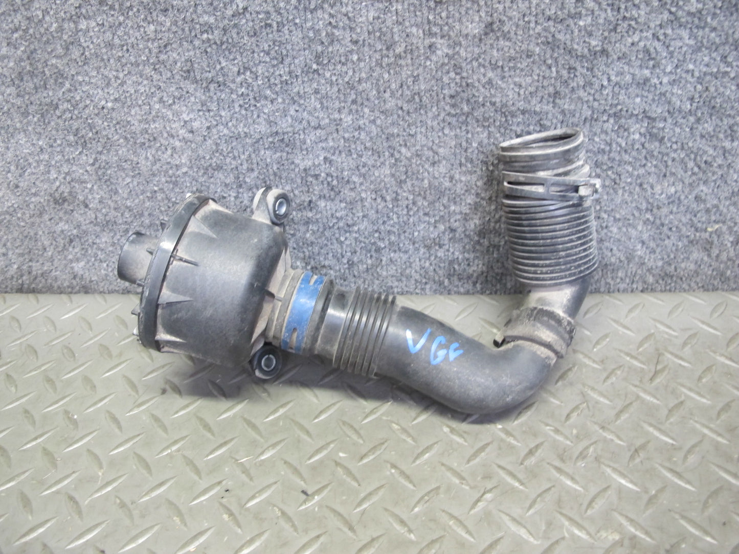 2008 VW R32 VR6 3.2L Engine Air Intake Resonator w Duct Hose Pipe OEM