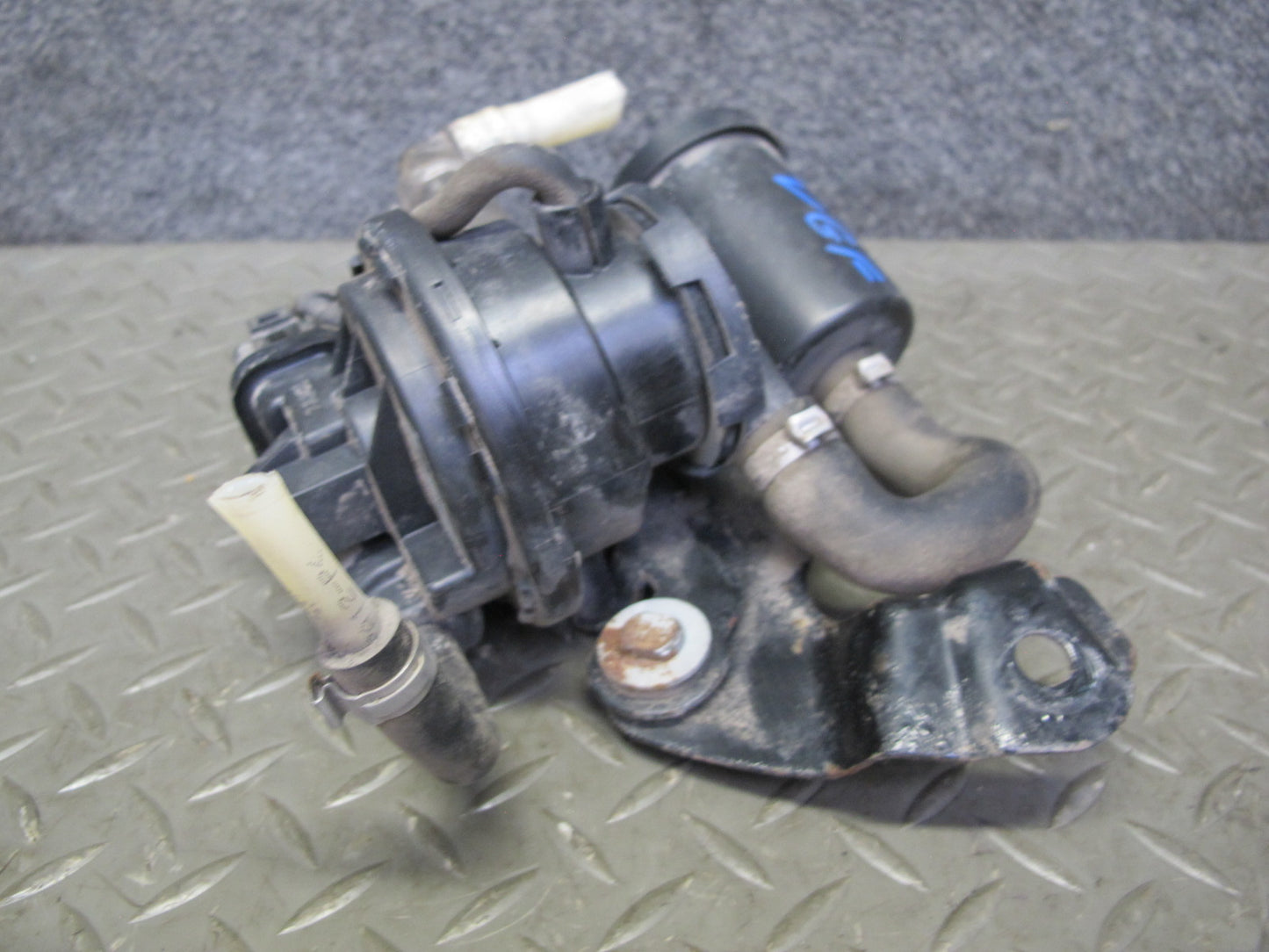 03-09 VW Golf R32 MK5 Secondary Air Injection Smog Pump 1K0906201B OEM