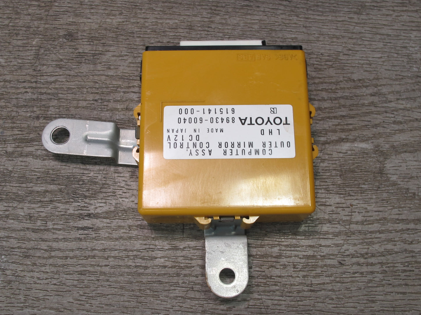 2003-2007 Lexus UZJ100L LX470 Outer Mirror Memory Control Module 89430-60040