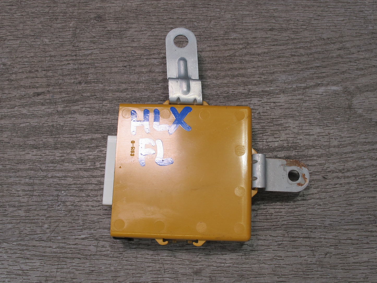 2003-2007 Lexus UZJ100L LX470 Outer Mirror Memory Control Module 89430-60040