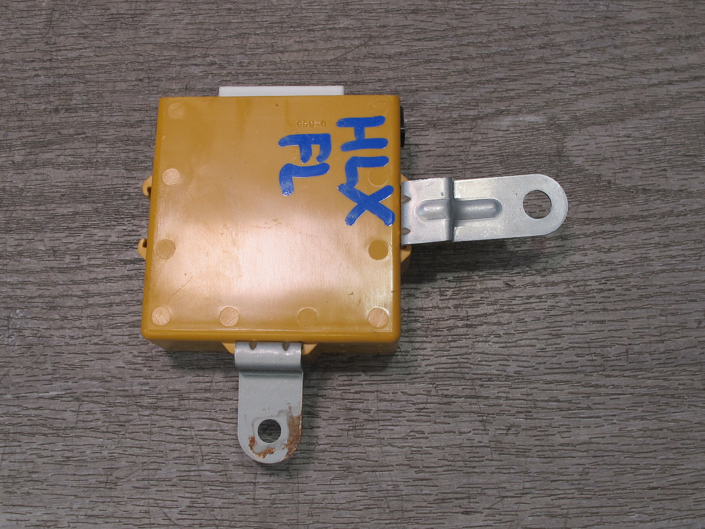 2003-2007 Lexus UZJ100L LX470 Outer Mirror Memory Control Module 89430-60040