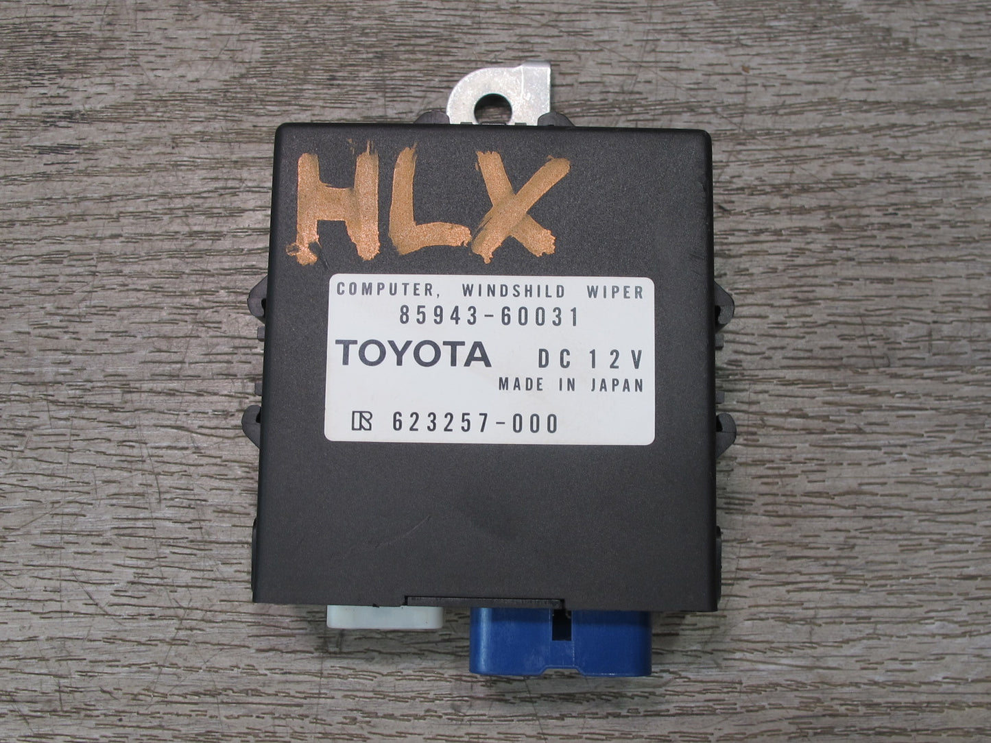2003-2007 Lexus UZJ100L LX470 Windshield Wiper Control Module 85943-60031