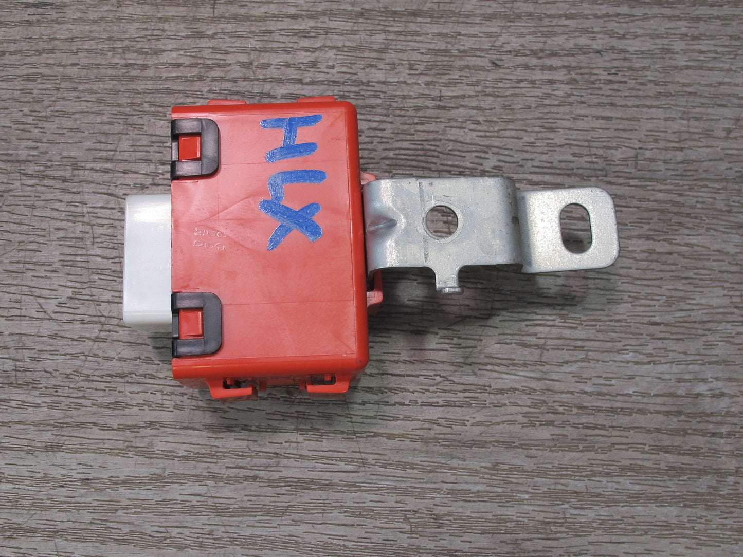 2003-2007 Lexus UZJ100L LX470 Towing Converter Computer Control Module