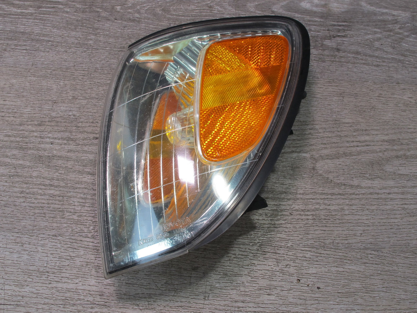 2003-2007 Lexus UZJ100L LX470 Left Driver Side Turn Signal Light Corner Lamp