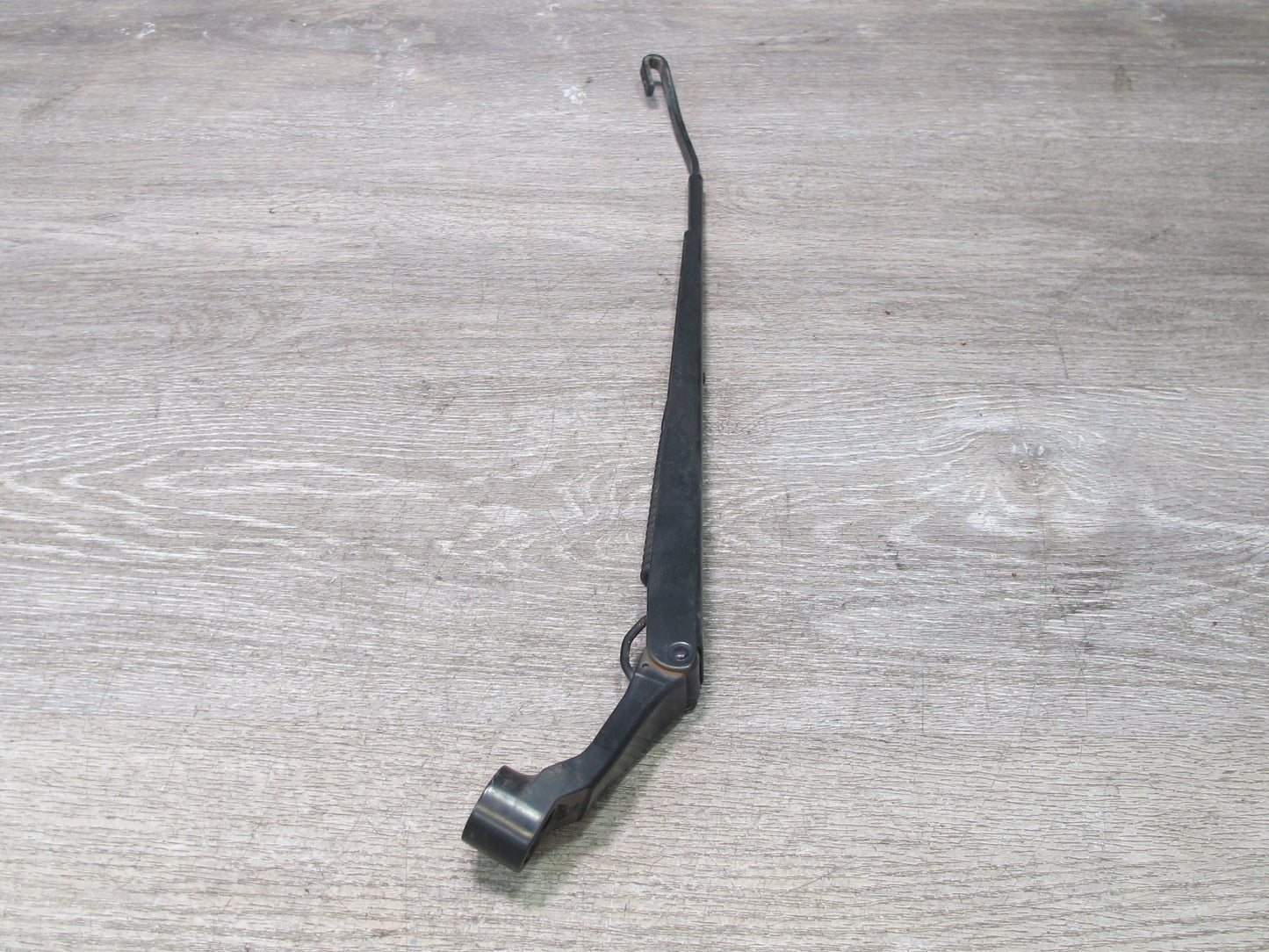 1999-2007 Lexus UZJ100L LX470 Front Left & Right Side Windshield Wiper Arm Set