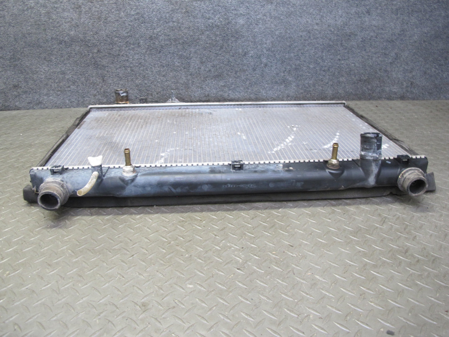 01-06 Lexus LS430 Engine Cooling Radiator OEM