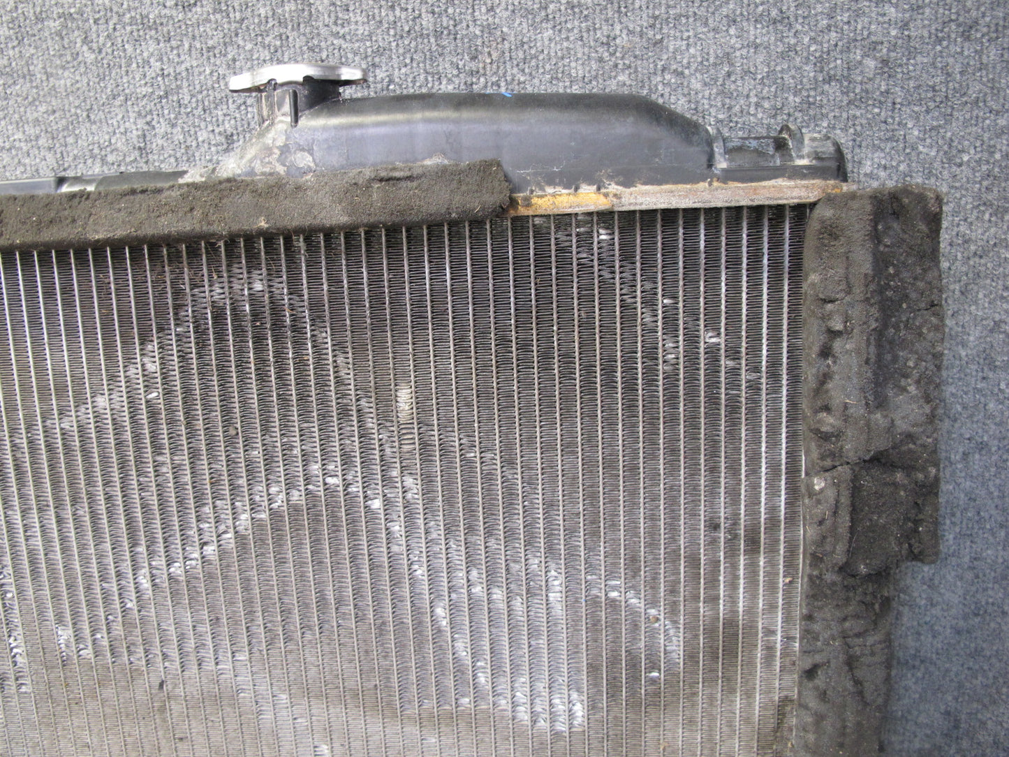 01-06 Lexus LS430 Engine Cooling Radiator OEM