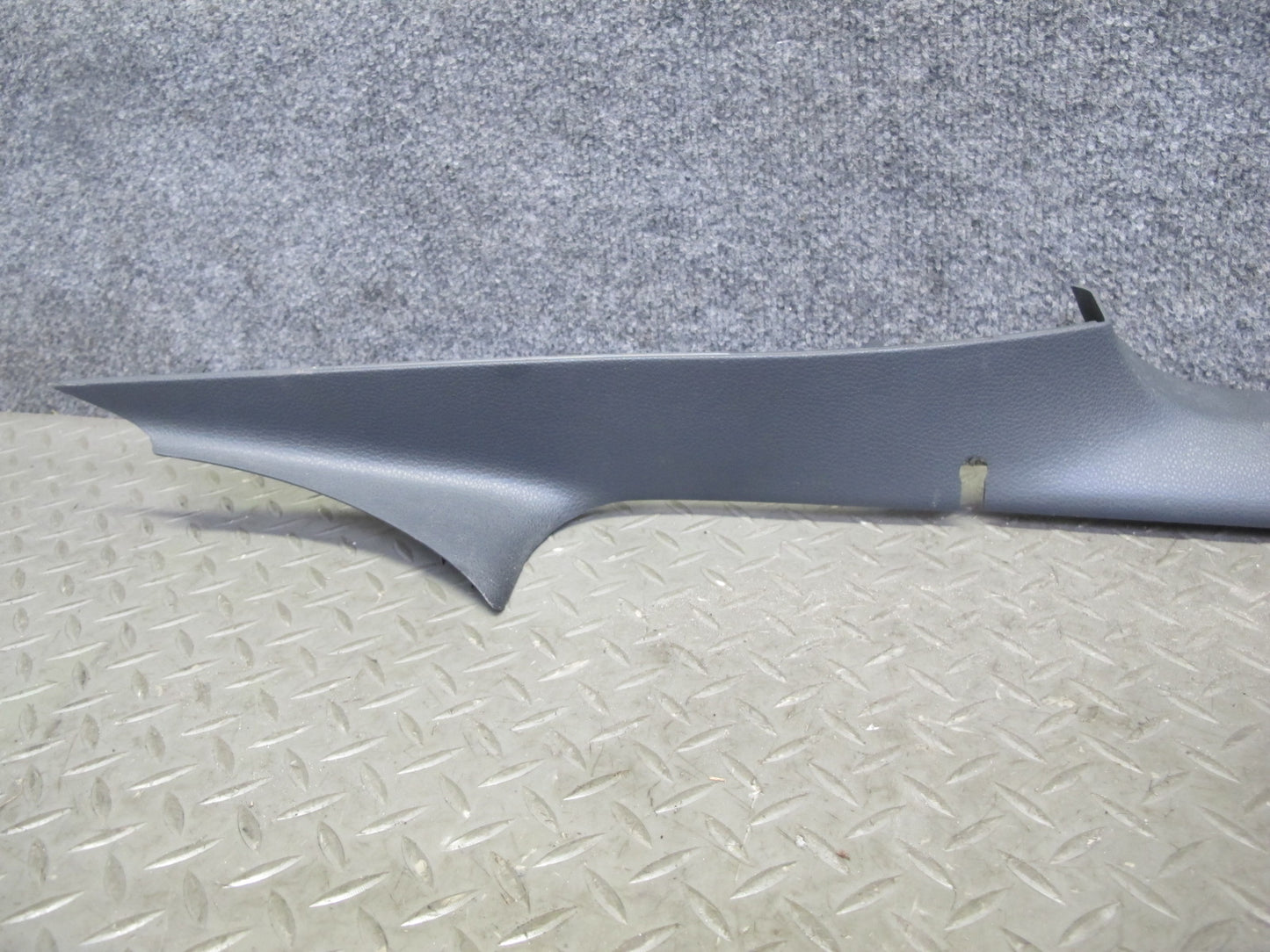 06-09 VW R32 GTI Rabbit MK5 2-DR Set of 2 Front Door Scuff Sill Plate Trim OEM