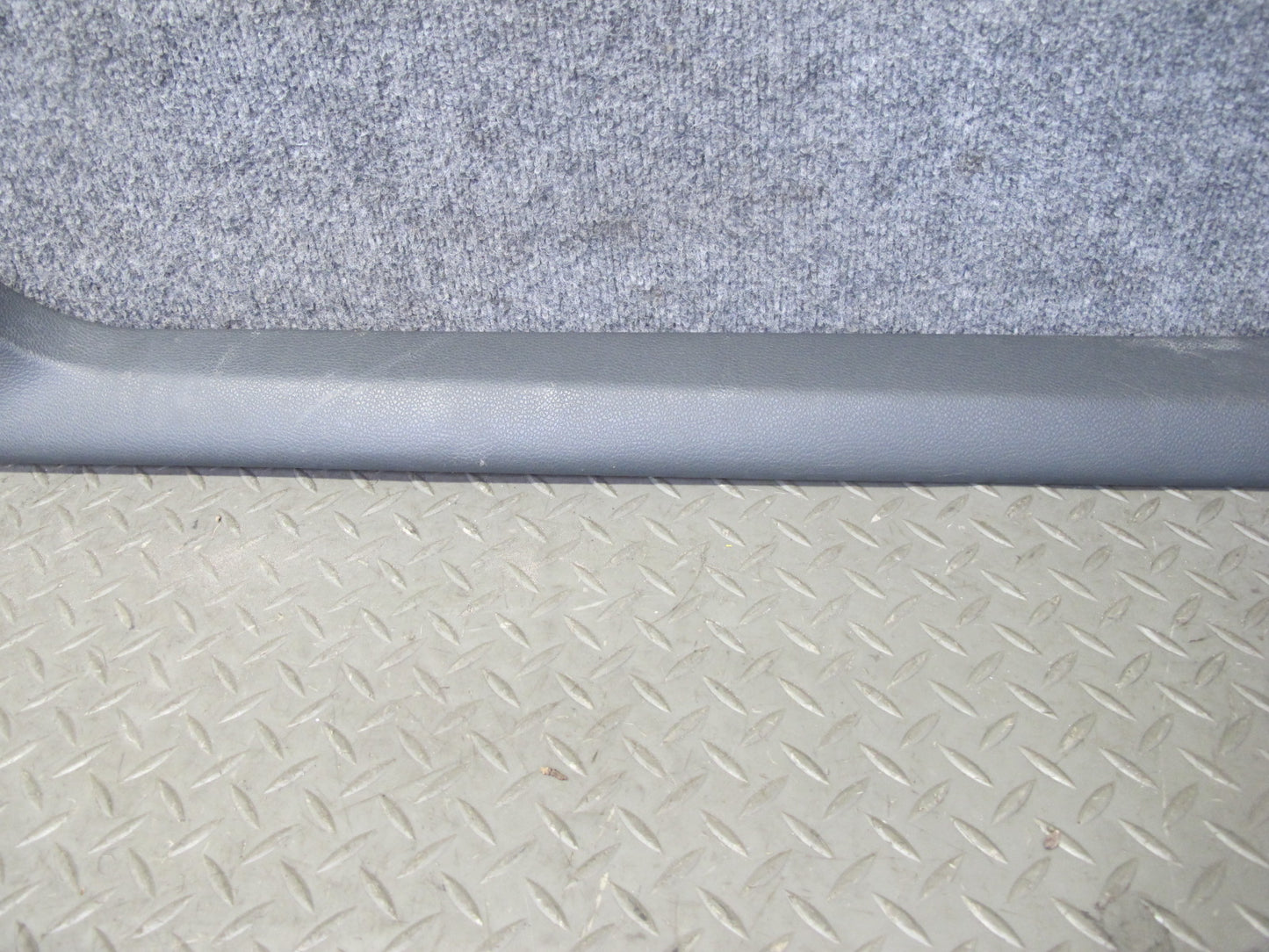 06-09 VW R32 GTI Rabbit MK5 2-DR Set of 2 Front Door Scuff Sill Plate Trim OEM