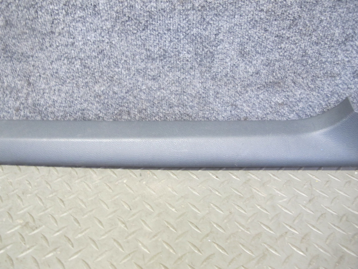 06-09 VW R32 GTI Rabbit MK5 2-DR Set of 2 Front Door Scuff Sill Plate Trim OEM