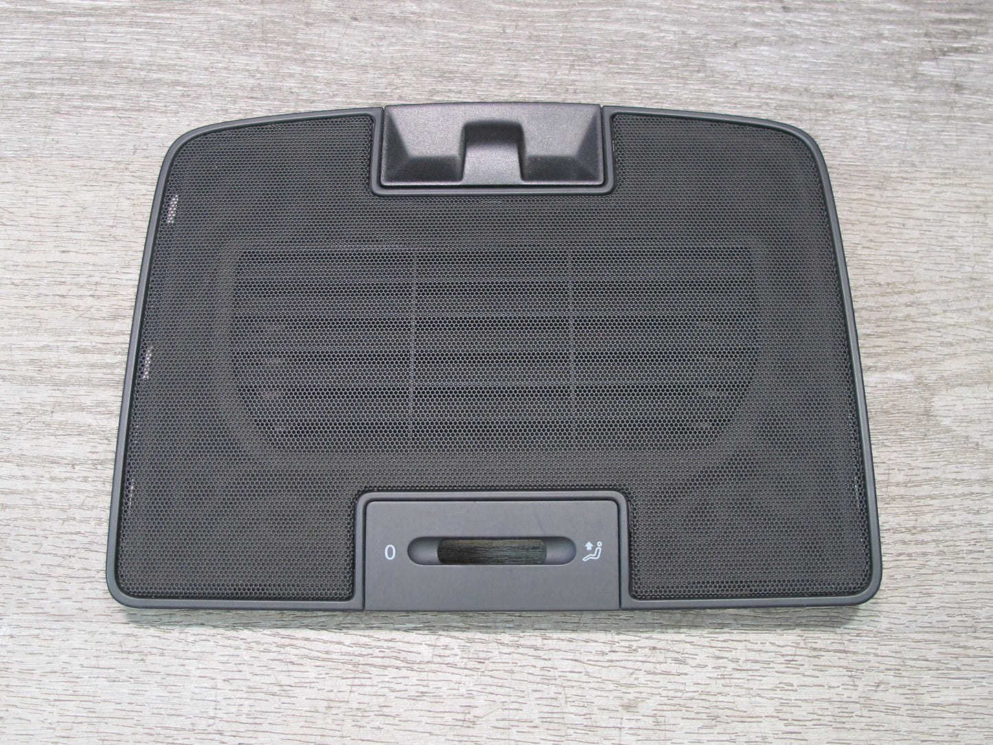 05-10 VW Jetta Rabbit R32 GTI Dash Center Upper Vent Grille Trim Cover OEM