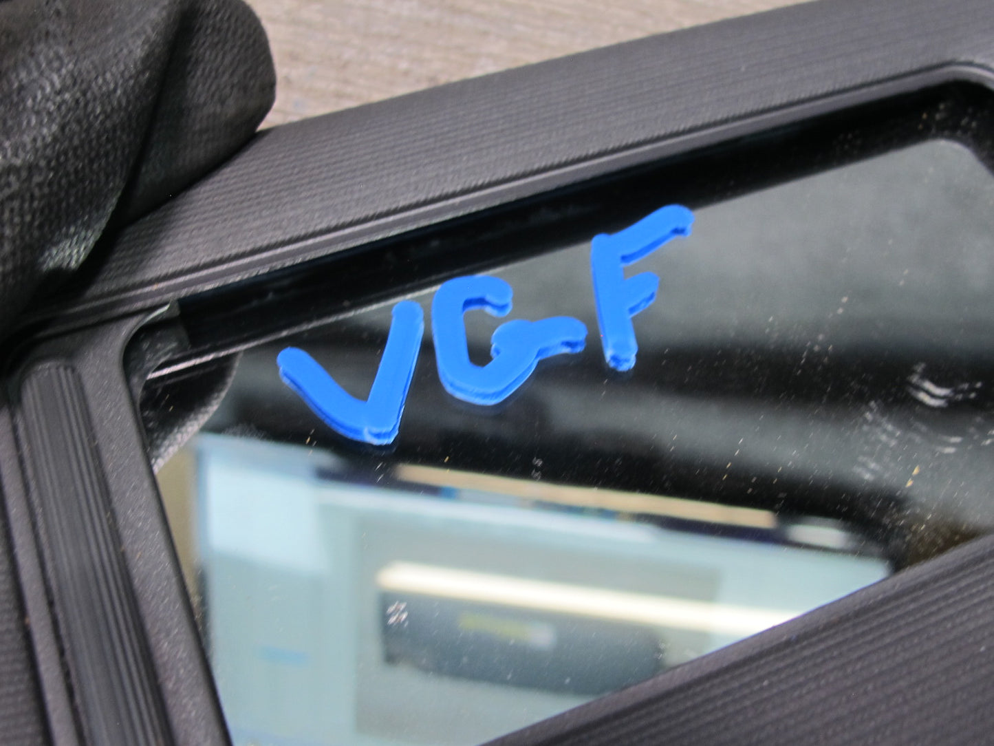 05-09 VW Golf R32 GTI Rabbit Jetta Front Left & Right Sun Visor Set Black OEM
