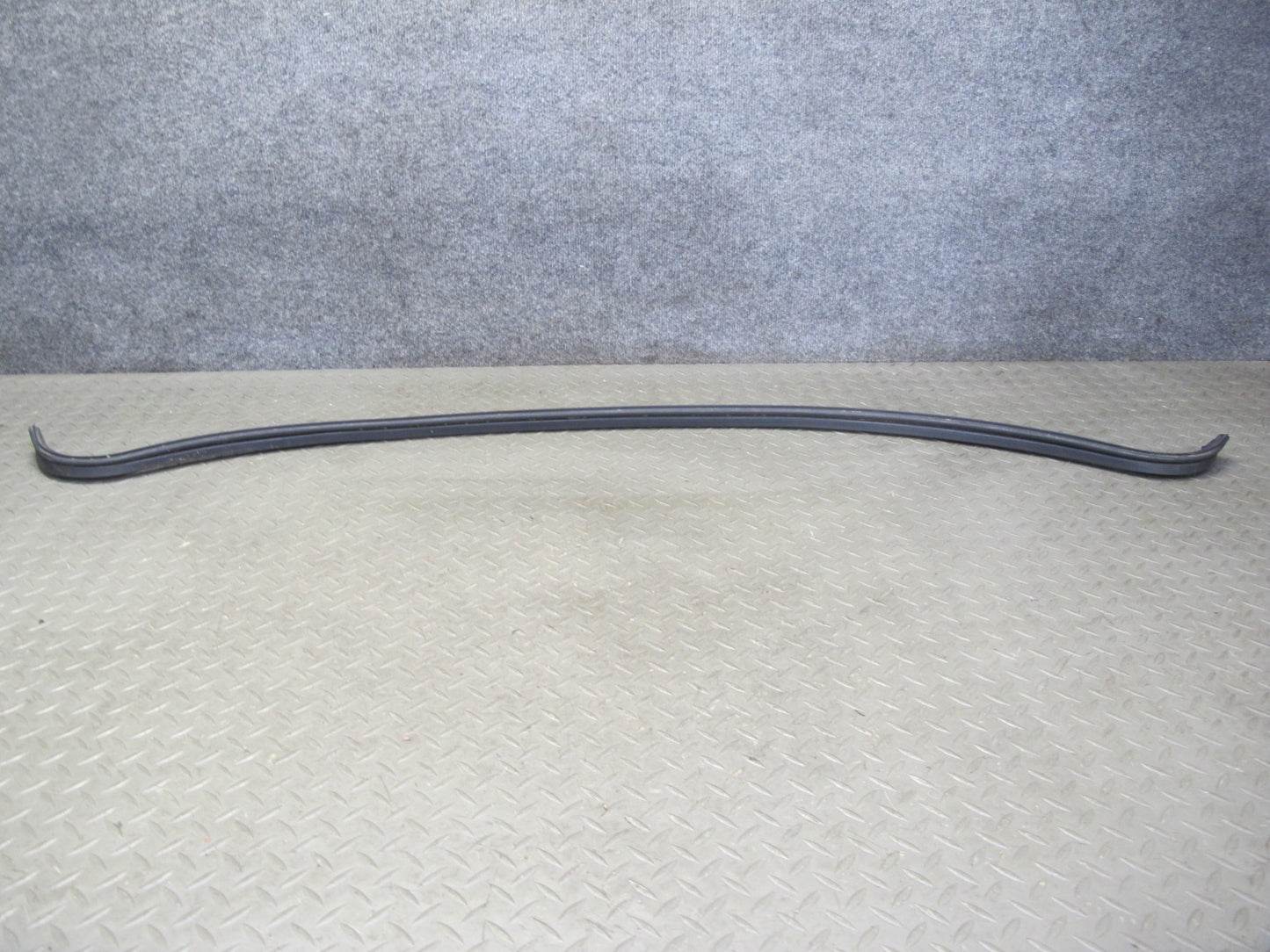 87-91 BMW E30 3-SERIES Front Hood Bonnet Weatherstrip Rubber Seal OEM